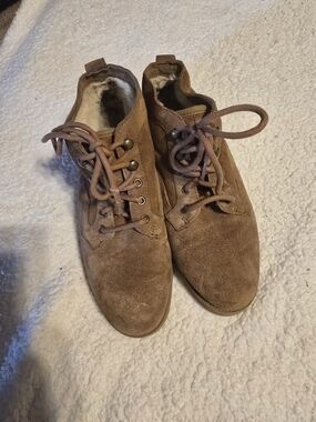 Men's Ugg Suede Lace-Up Ankle Boots - Brown